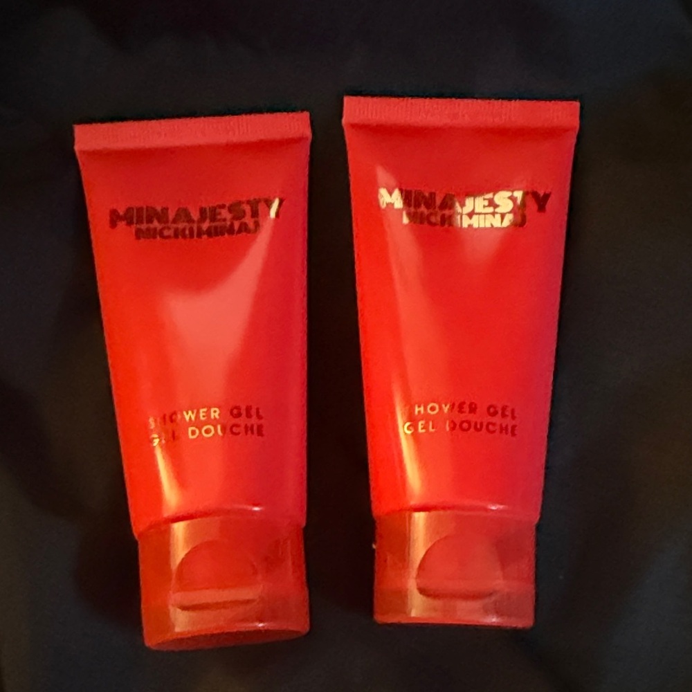 Nicki Minaj Minajesty Red Shower Gel Duo (2 of them brand new)